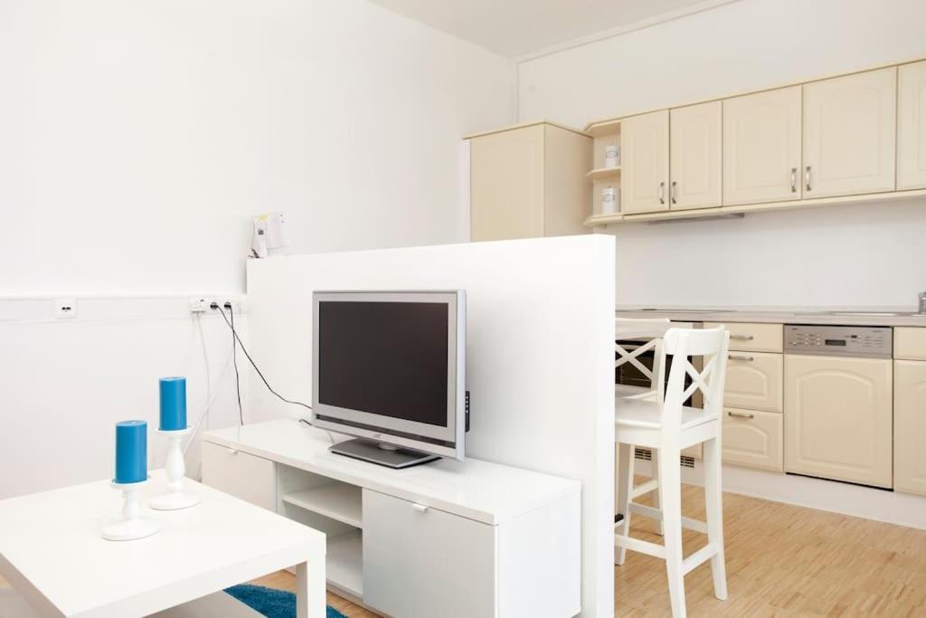 Exclusive 2-Room Souterrain Apartment Norymberga Zewnętrze zdjęcie