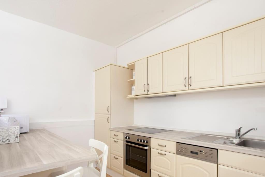 Exclusive 2-Room Souterrain Apartment Norymberga Zewnętrze zdjęcie